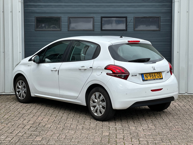 Foto 10 van Peugeot 208 1.2 PureTech Active AIRCO / APK / PDC / CRUISE