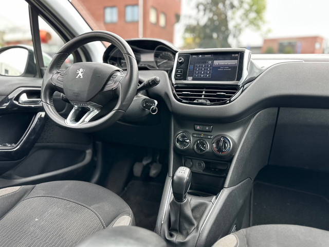 Foto 5 van Peugeot 208 1.2 PureTech Active AIRCO / APK / PDC / CRUISE