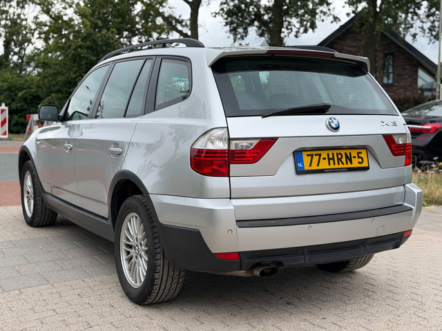 Foto 2 van BMW X3 2.0i Introduction