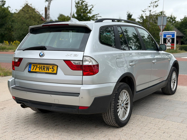 Foto 5 van BMW X3 2.0i Introduction