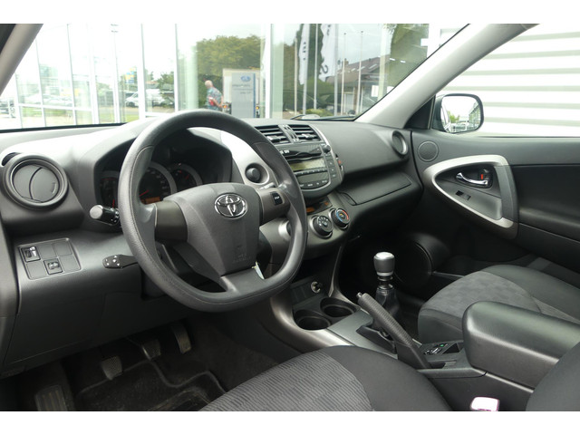 Foto 4 van Toyota RAV4 2.0 VVTi Comfort 2WD AFN. TREKHAAK, CRUISE, AIRCO, ELEKT. RAMEN, 101.717KM