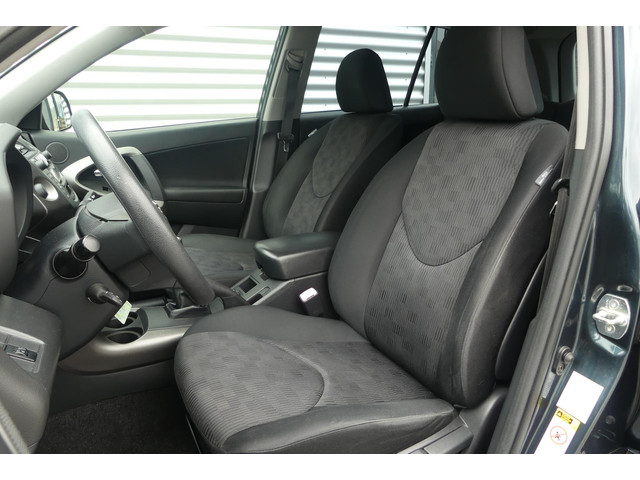 Foto 5 van Toyota RAV4 2.0 VVTi Comfort 2WD AFN. TREKHAAK, CRUISE, AIRCO, ELEKT. RAMEN, 101.717KM