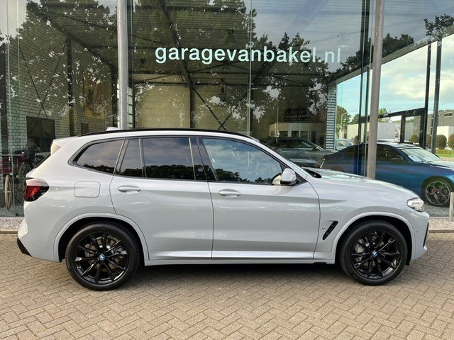 Foto 3 van BMW X3 XDRIVE30E High Executive M Sport TREKHAAK