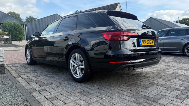 Foto 4 van AUDI A4 Avant 2.0 TDI Ultra Pro line