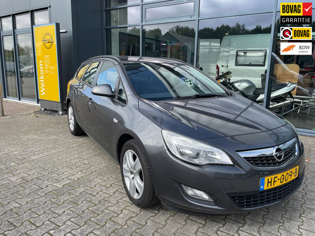 Foto 2 van Opel Astra Sports Tourer 1.7 CDTi Edition