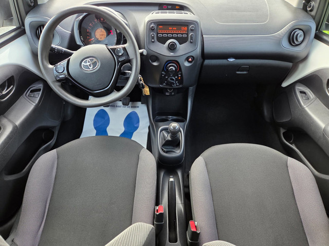 Foto 10 van Toyota Aygo 1.0 VVT-i x-fun APK/AIRCO/NAP