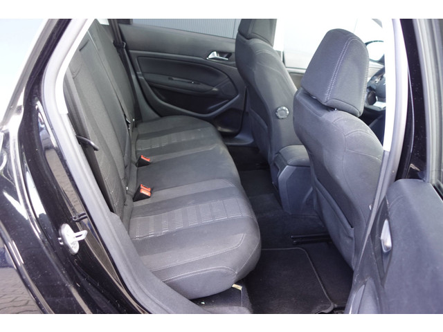 Foto 6 van Peugeot 308 SW 1.6 BlueHDI Blue Lease Executive Pack