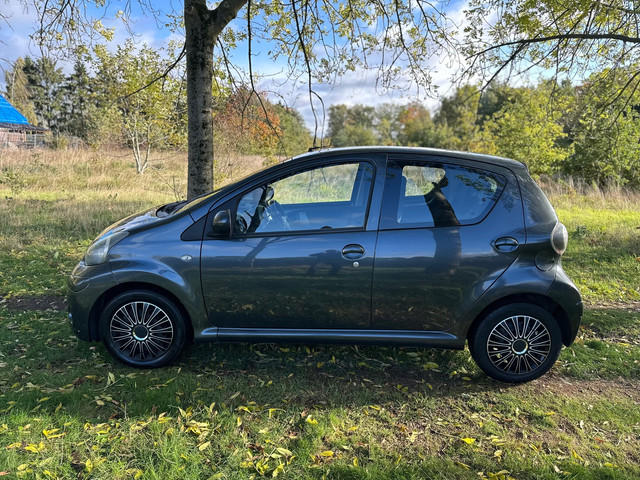 Foto 10 van Toyota Aygo 1.0 VVT-i Comfort apk t/m 05-08-2027