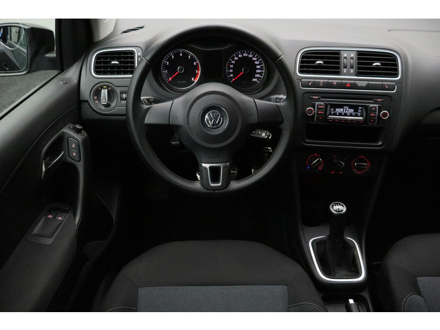 Foto 10 van Volkswagen Polo 1.2 Easyline 2011 | Airco | Stoelverwarming | Regensensor | Elektrische Ramen | Elek