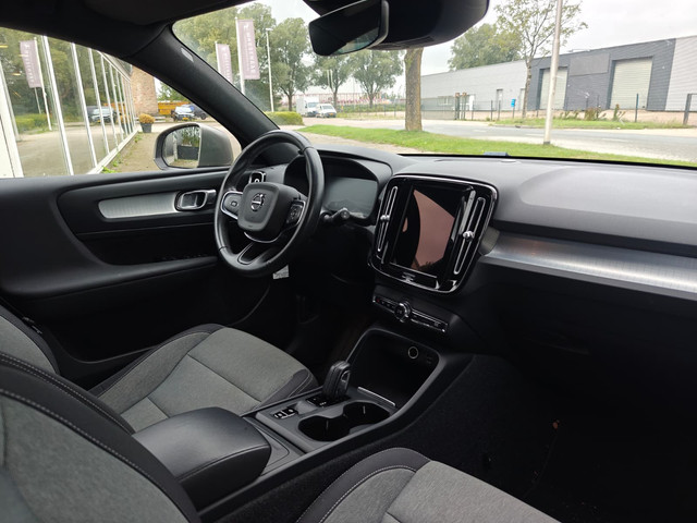 Foto 7 van Volvo XC40 T3 Momentum Pro | Rijklaarprijs | Trekhaak | Automaat |