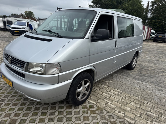 Foto 2 van Volkswagen Transporter 2.5 TDI 292 T800B.DC (bj 2003)