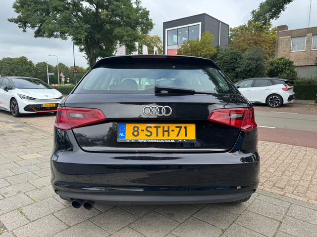 Foto 9 van Audi A3 Sportback 1.4 TFSI Attraction Clima Elek Pakket Navi Cruise