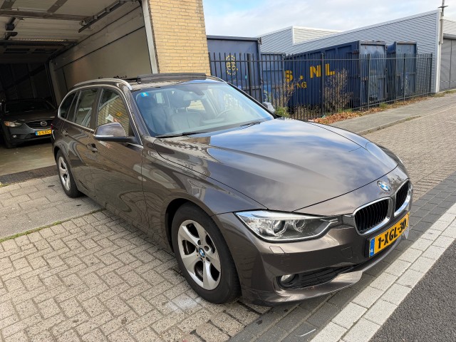 Foto 8 van BMW 3-SERIE 320d EfficientDynamics Edition Hi Executive LEER PANO DEALER AUTO NAP APK