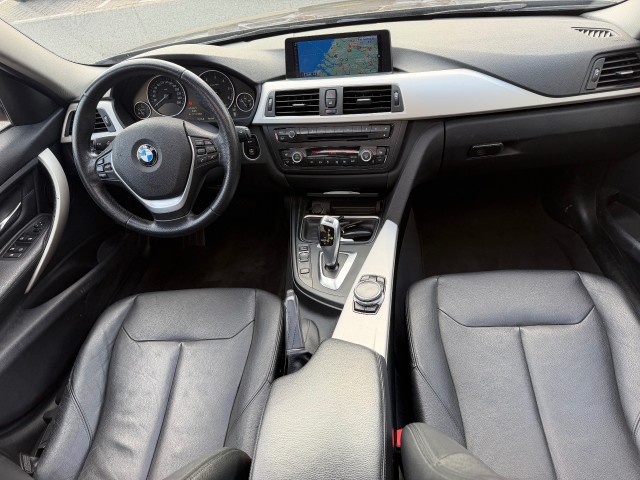 Foto 4 van BMW 3-SERIE 320d EfficientDynamics Edition Hi Executive LEER PANO DEALER AUTO NAP APK