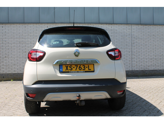 Foto 4 van Renault Captur 0.9 TCe Intens | navigatie | trekhaak | climate control