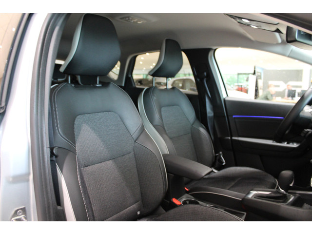 Foto 9 van Renault Captur 1.6 E-Tech Hybrid 145 Techno | automaat | hybride | achteruitrijcamera