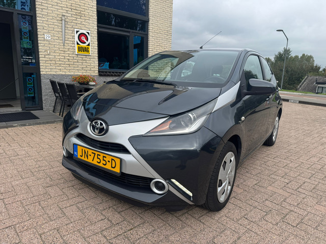 Foto 4 van Toyota Aygo 1.0 VVT-i- bluetooth- unieke kmstand- automaat
