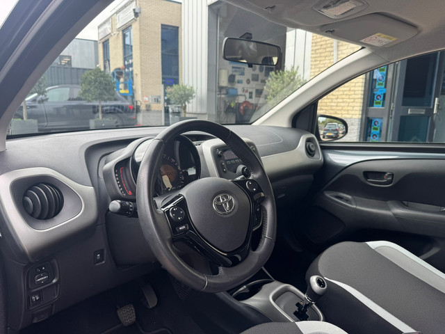 Foto 3 van Toyota Aygo 1.0 VVT-i- bluetooth- unieke kmstand- automaat