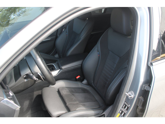 Foto 4 van BMW 3-serie Touring 330e M-Sport Pro | ACC | Head-up | HK | 19''