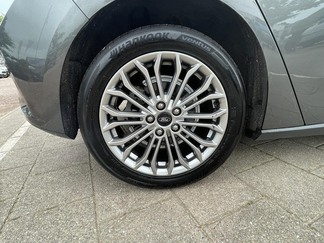 Foto 10 van Ford Focus 1.0 EcoBoost Titanium Business /Cruise/Clima/Trekhaak afneembaar/Navi/2020/
