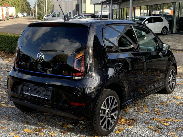 Foto 4 van Volkswagen e-Up! e-up! Style Plus (Camera,Clima,LM,Cruise)