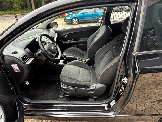 Foto 8 van Kia Picanto 1.0 CVVT Super Pack/clima/lm velgen/led