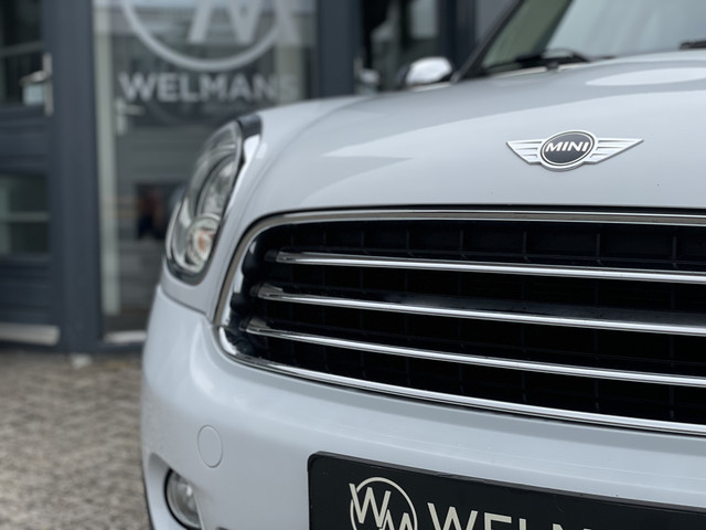 Foto 4 van MINI Countryman 2.0 Cooper D Aut. | Leder | 17 inch | Nieuwe APK