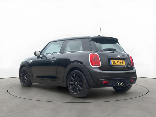 Foto 4 van MINI Cooper S 2.0 192PK Chili Serious Business Head-UP Leer LED