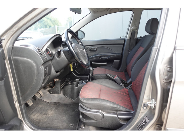 Foto 4 van Kia Picanto 1.0