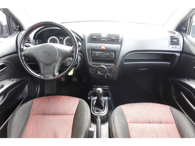Foto 8 van Kia Picanto 1.0