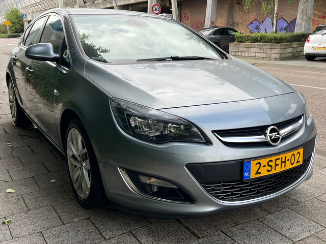 Foto 3 van Opel Astra 1.4 Turbo Sport|134000KM|Navigatie|Climate Control|