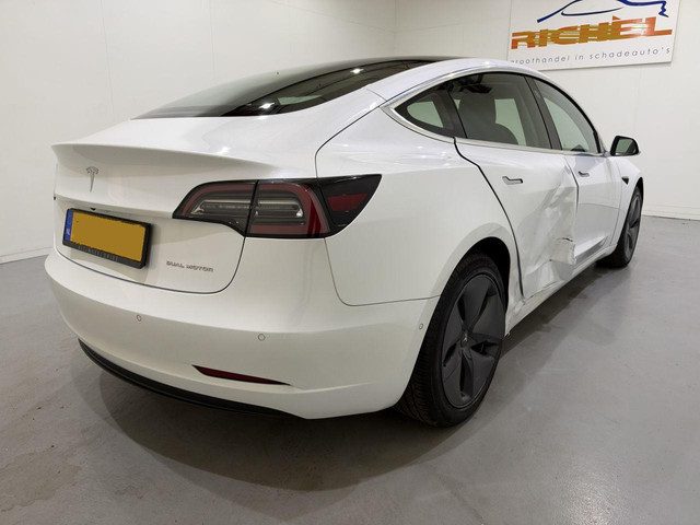 Foto 10 van Tesla Model 3 Long Range Dual Motor 75 kWh (bj 2019)