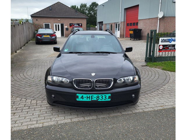 Foto 3 van BMW 3-serie Touring 316i Special Executive ,Leder,Carplay!