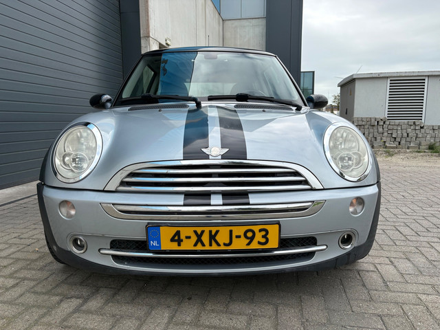 Foto 7 van Mini 1.6i Cooper Pepper AUT PANO PDC CLIMA