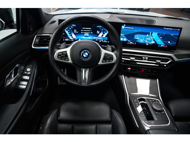 Foto 5 van BMW 3-serie 320e M Sport|Open dak|Harman Kardon|Leder|NAP