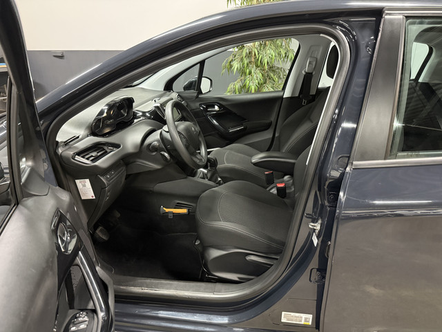 Foto 2 van Peugeot 208 1.2 PureTech Blue Lease Active // Airco // Cruise