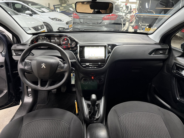 Foto 10 van Peugeot 208 1.2 PureTech Blue Lease Active // Airco // Cruise