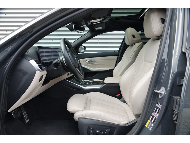 Foto 8 van BMW 3 Serie Touring 330e M-Sport Pro | Panodak | Trekhaak | H&K | HUD | Carbon | Memory | ACC |