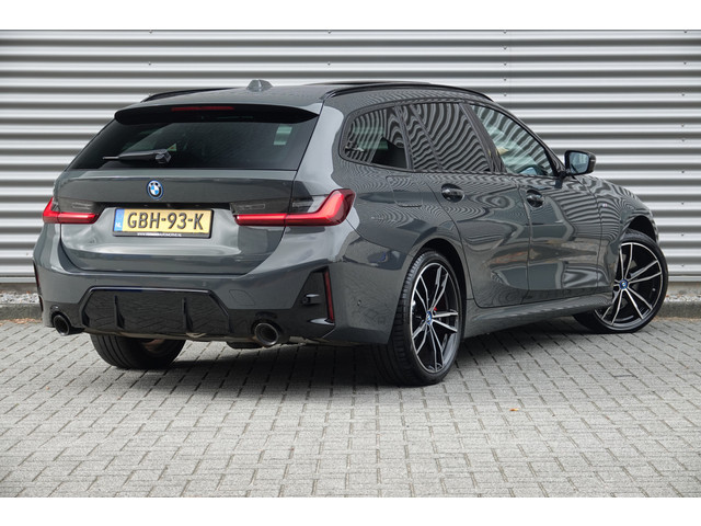 Foto 6 van BMW 3 Serie Touring 330e M-Sport Pro | Panodak | Trekhaak | H&K | HUD | Carbon | Memory | ACC |