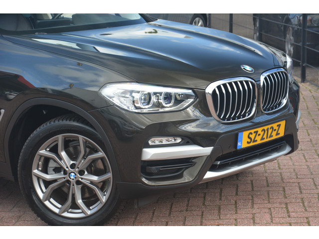 Foto 4 van BMW X3 xDrive20i High Executive | Navigatie | Panoramadak | Sportstoelen | Stoelverwarming | Full LE