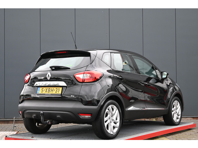 Foto 9 van Renault Captur 0.9 TCe Dynamique trekhaak (bj 2014)