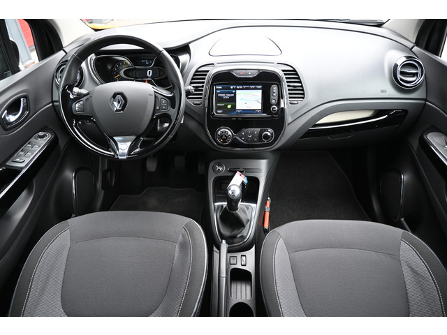 Foto 8 van Renault Captur 0.9 TCe Dynamique trekhaak (bj 2014)