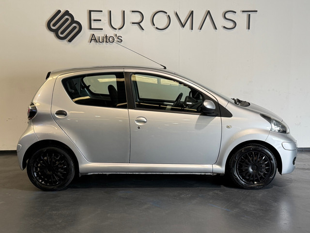 Foto 4 van Toyota Aygo 1.0-12V Comfort Airco Elektrische Ramen Nieuwe Apk