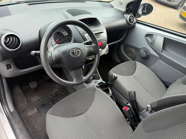 Foto 2 van Toyota Aygo 1.0-12V Comfort Airco Elektrische Ramen Nieuwe Apk