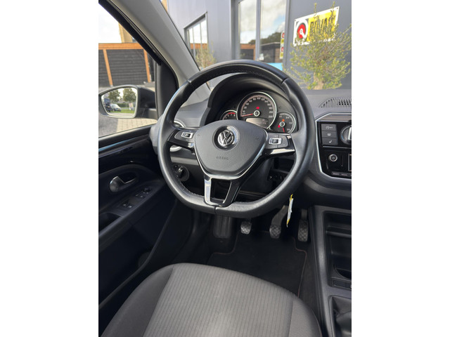 Foto 6 van Volkswagen Up! 1.0 BMT up! SOUND!