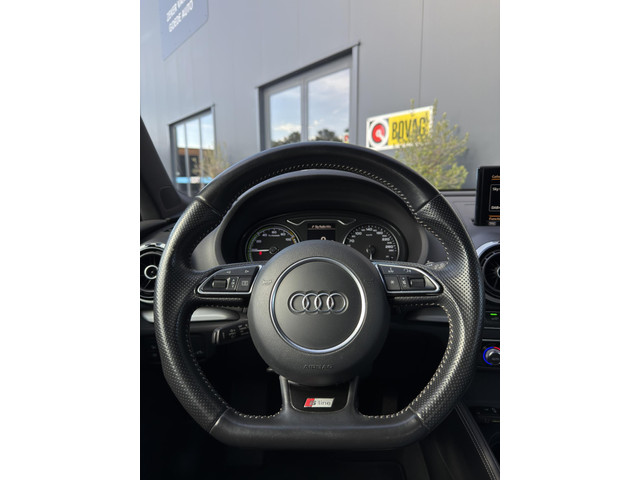 Foto 7 van Audi A3 Sportback 1.4 e-tron PHEV Ambition Pro Line plus