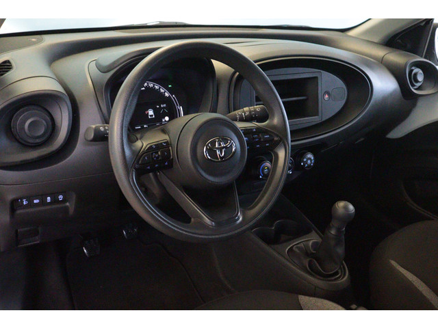 Foto 7 van Toyota Aygo X 1.0 VVT-i MT | 5 DRS | AIRCO | ADAP CRUISE | LANE-ASSIST | START / STOP |