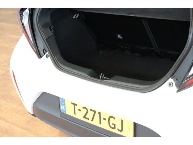 Foto 5 van Toyota Aygo X 1.0 VVT-i MT | 5 DRS | AIRCO | ADAP CRUISE | LANE-ASSIST | START / STOP |