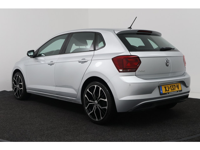 Foto 6 van Volkswagen Polo 1.0 TSI Sport (STOELVERWARMING, PARKEERSENSOREN, MULTIMEDIA)