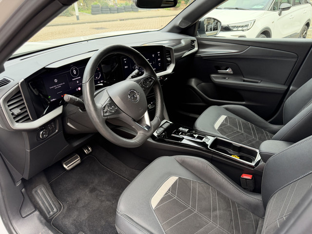 Foto 8 van Opel Mokka 1.2 Turbo Ultimate Automaat/Massage stoel/Camera/Stoelverwarming.